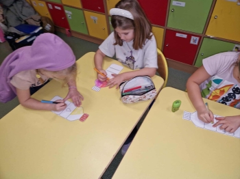 4bb01ea9-c06b-4c89-8703-66e8ac34cb17