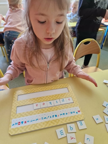 Logopedyczne zabawy (19).jpeg