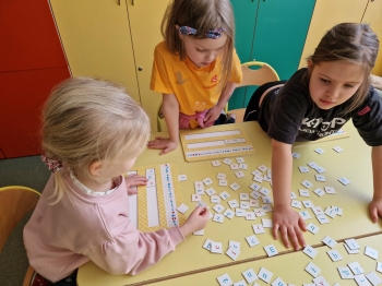 Logopedyczne zabawy (49).jpeg