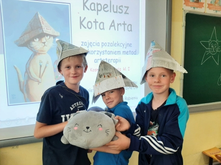 Kapelusz Kota Arta - warsztaty z elementami arteterapii.