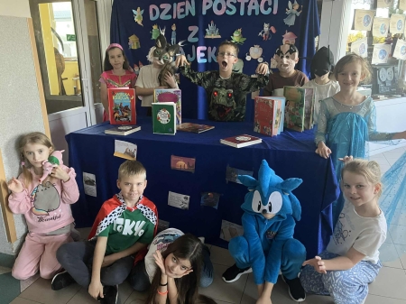 Dzień Postaci z Bajek oraz Przerwa na Czytanie